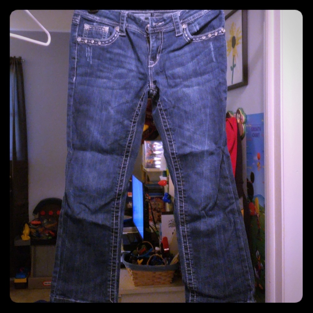 Size 27 Grace In LA Capris